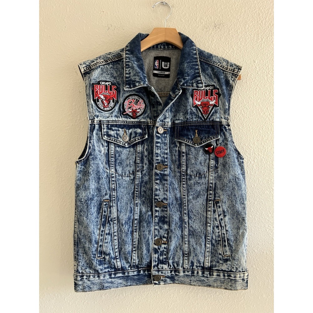 NBA Chicago Bulls World Tour Acid Wash Denim Vest Mens L (M) Back Graphic Patch